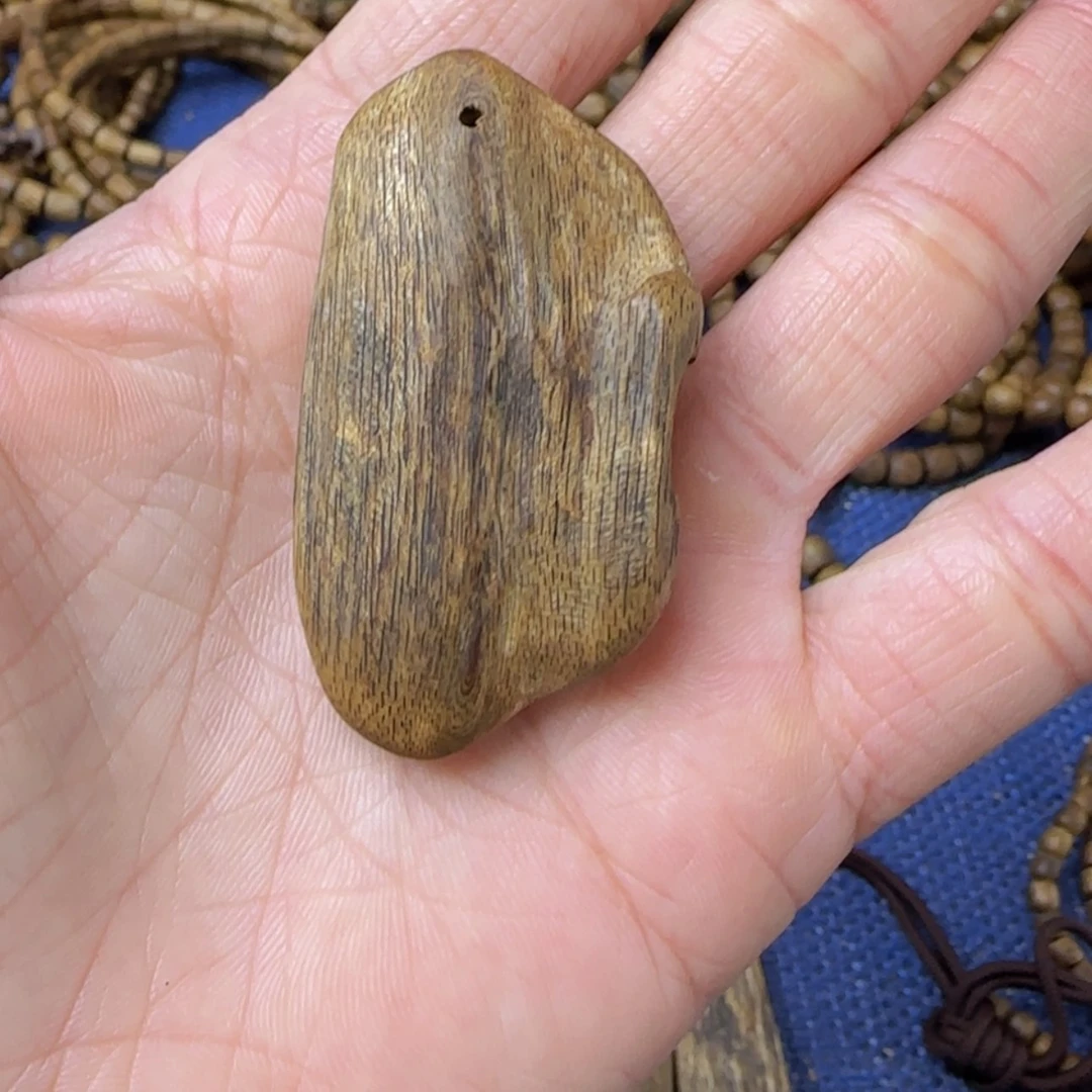 【闪购商品】沉香吊坠老*吊坠