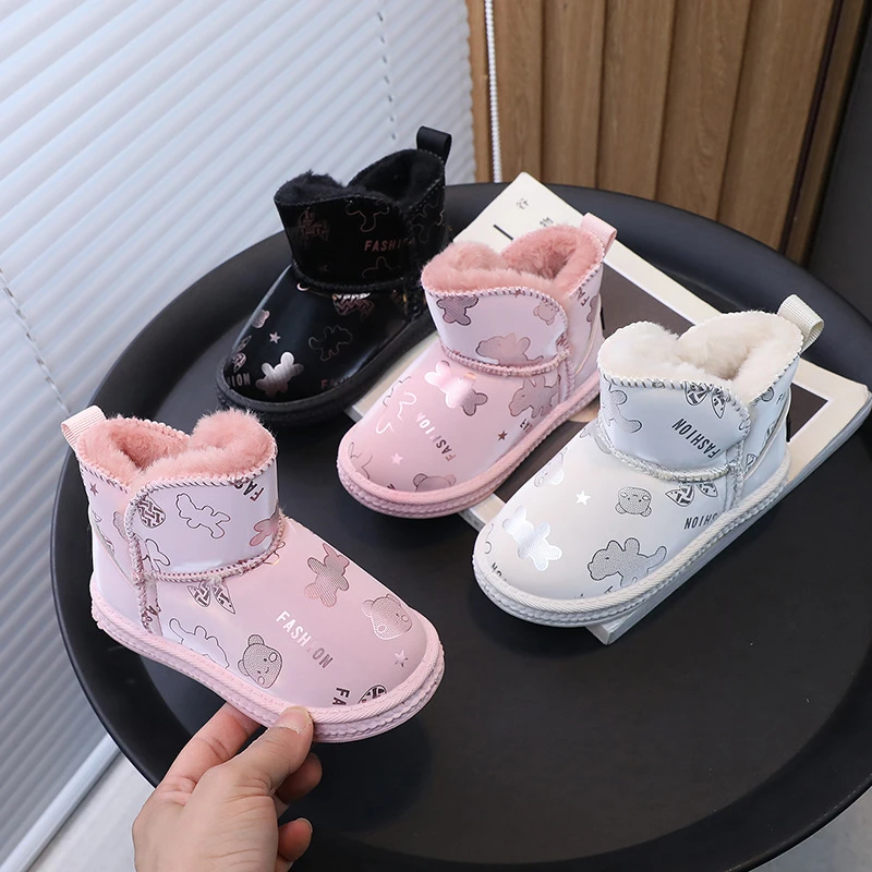 儿童雪地靴冬季新款卡通女童百搭加绒加厚棉鞋防滑男宝宝保暖棉靴