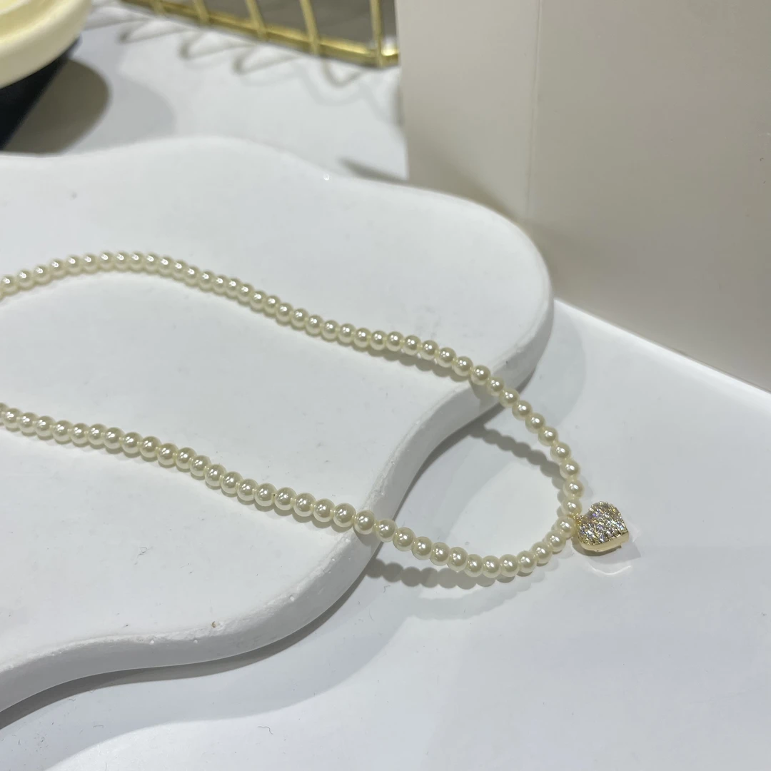 铜合金仿珍珠项链 珠珠项链轻奢小爱心坠链022百搭时尚小众法式
