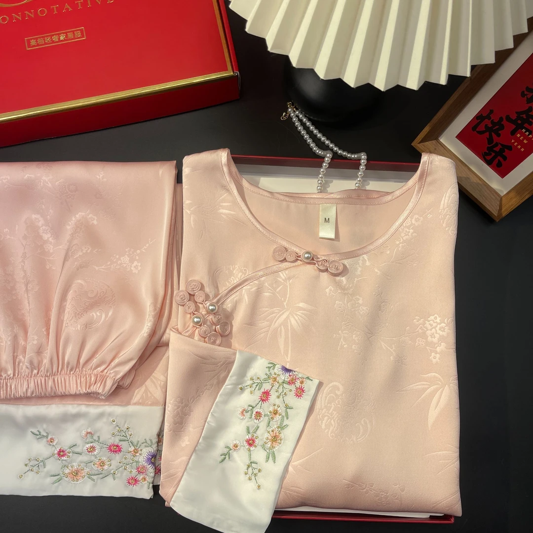 粉色盘扣刺绣新中式国风复古宽松女士套装苏绣提花家居服可外穿
