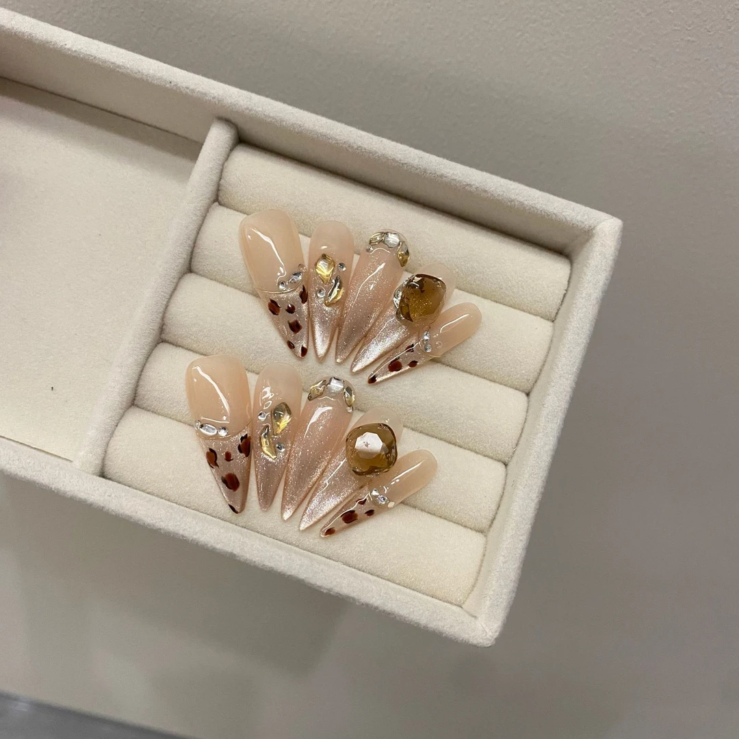 【野蛮女友】长杏仁穿戴甲手作高级氛围感猫眼法式豹纹美甲