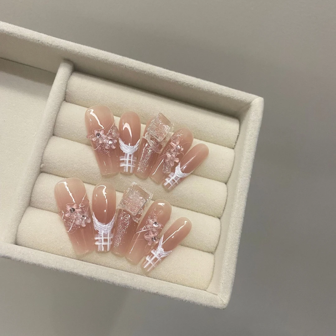 超长梯【少女格】新品格子法式水钻高级感显白纯手工穿戴甲