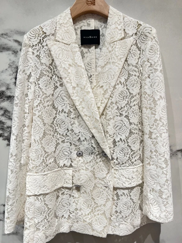 镂空阔版女款西服