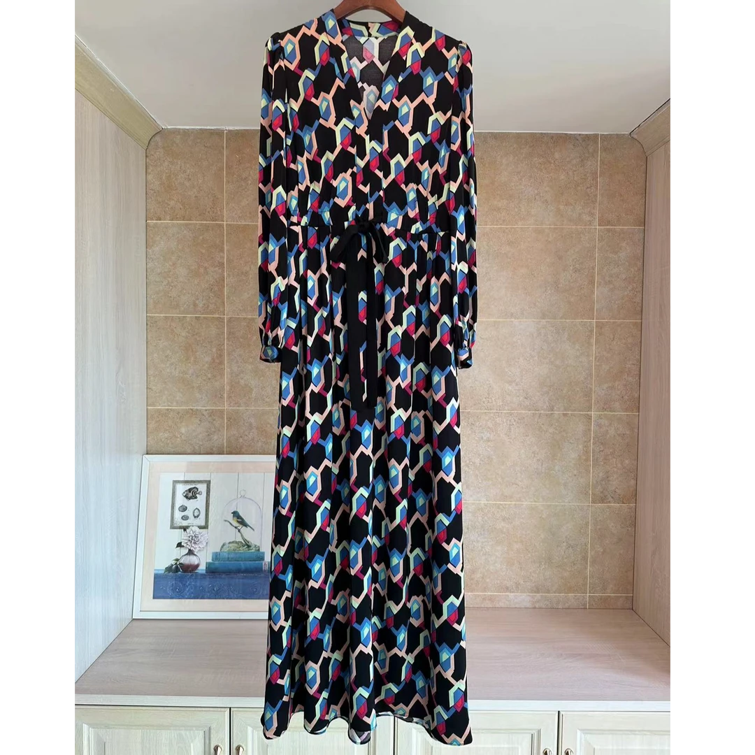 葭恩微瑕疵-彩色菱形几何编织长袖收腰抽绳连衣裙0392