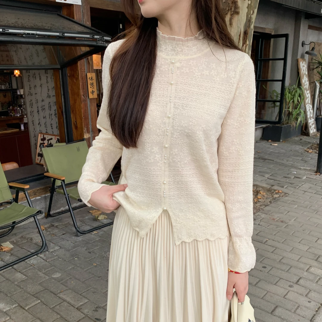 Candy Cloud朦胧美 高端含毛羊半高领蕾丝衫钩花打底衫DDS343/3