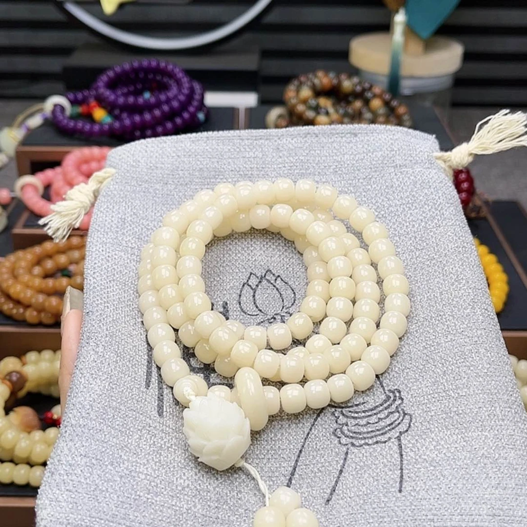 【闪购商品】白玉菩提吊坠