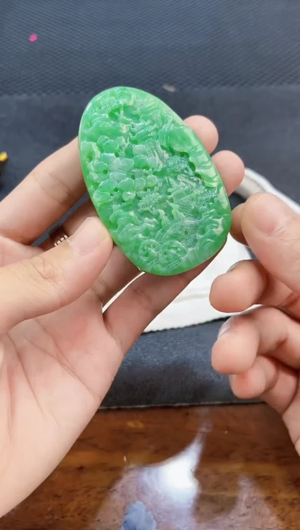 【闪购商品】翡翠吊坠未镶嵌1