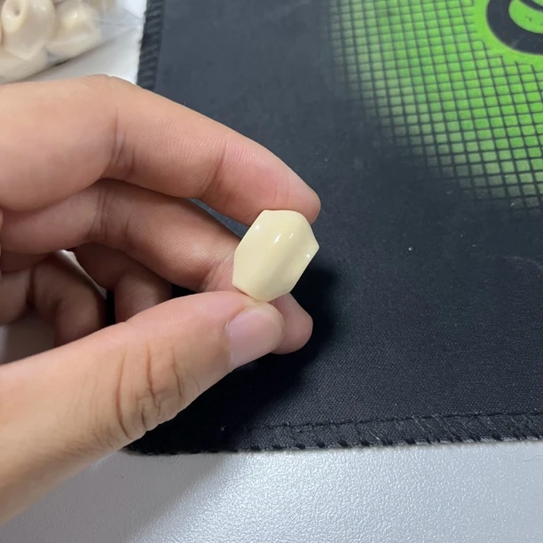 S5244-11猛犸老三通鲨鱼文玩配饰