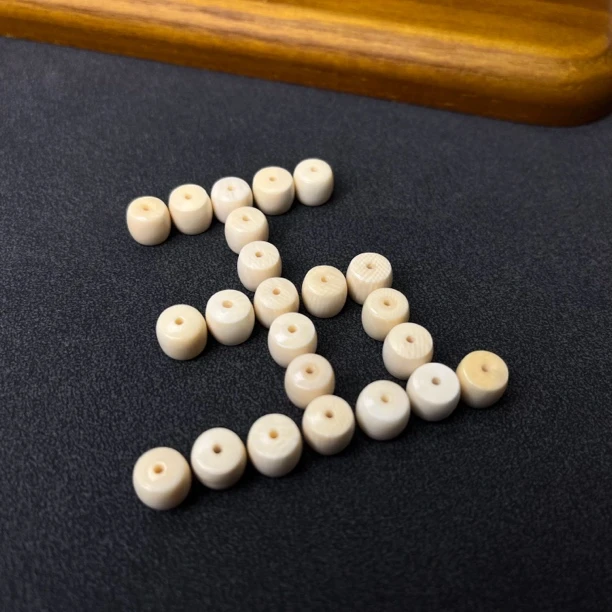 M0002  猛犸牙冰料【原色直切】顶珠隔珠百搭配饰文玩