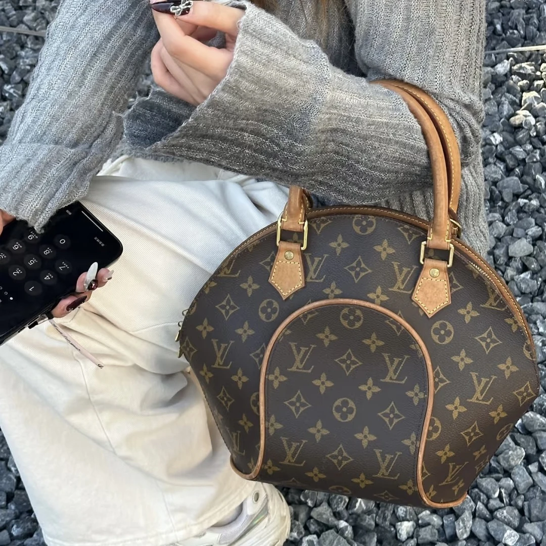 95新 LouisVuitton/路易威登 LV河蚌大号单肩包972050