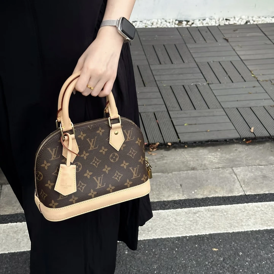 95新 LouisVuitton/路易威登 LV 贝壳bb斜挎包973070