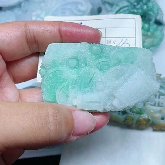 定制翡翠未镶嵌泰***河