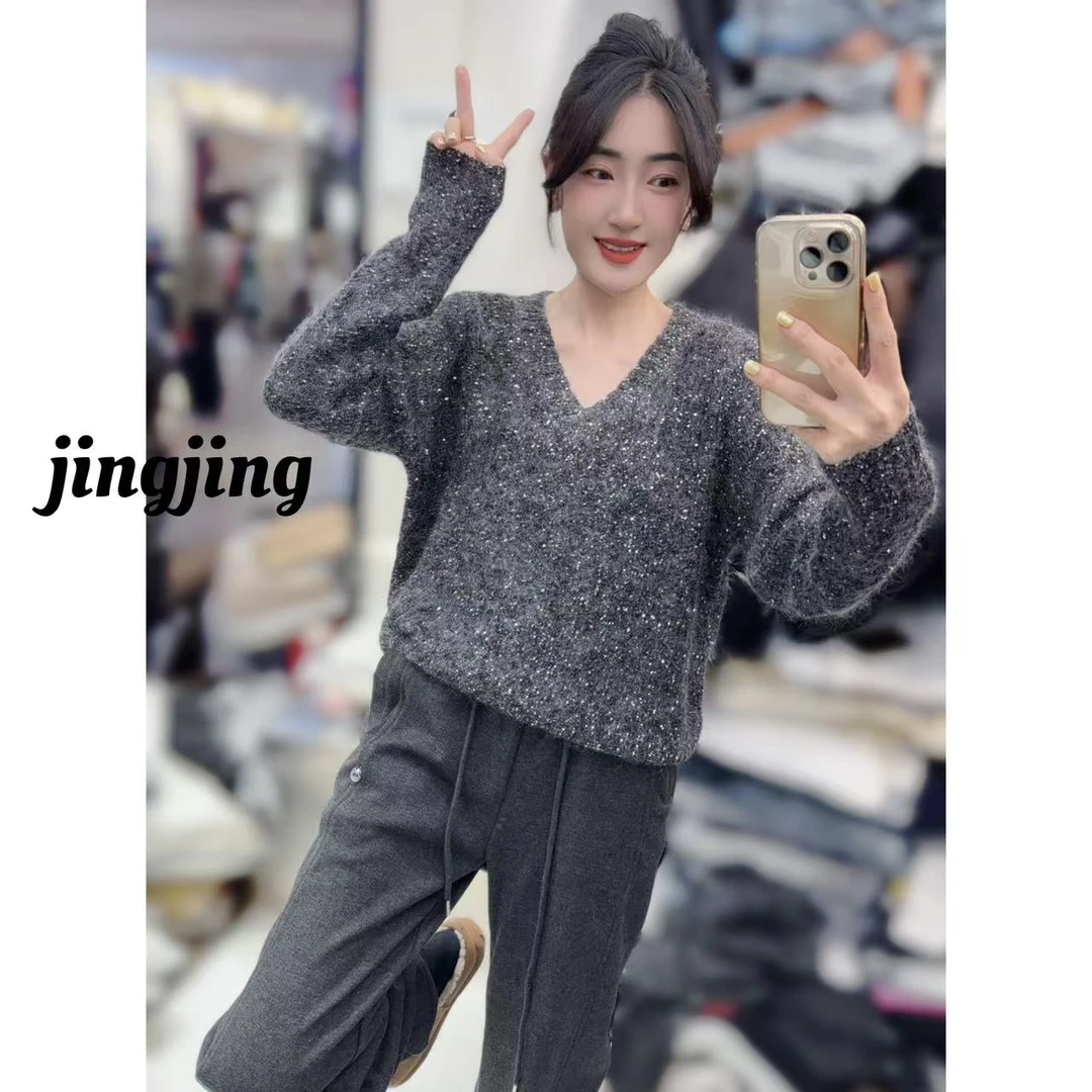 秋冬新款休闲百搭V领亮片针织衫（1224）
