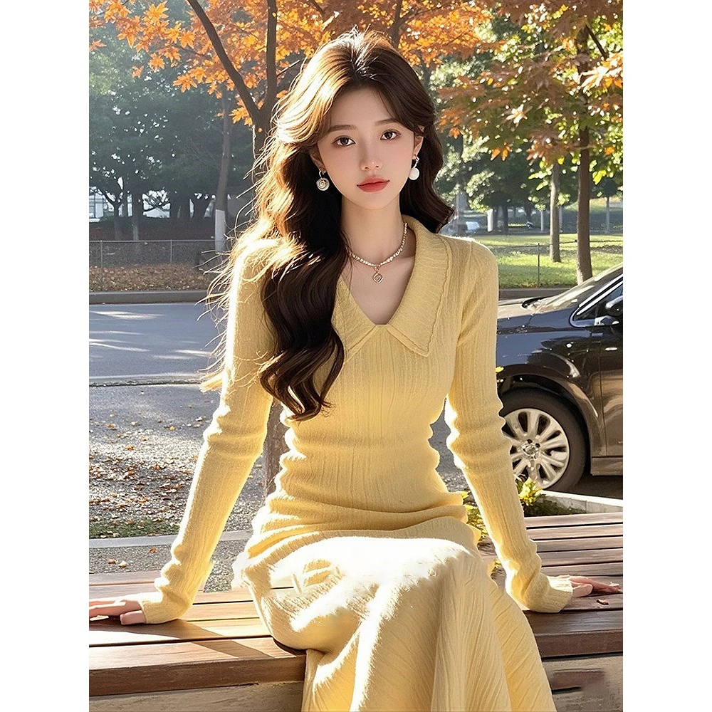 黄色针织连衣裙秋款女装韩系氛围感法式轻熟气质高端精致绝美裙子