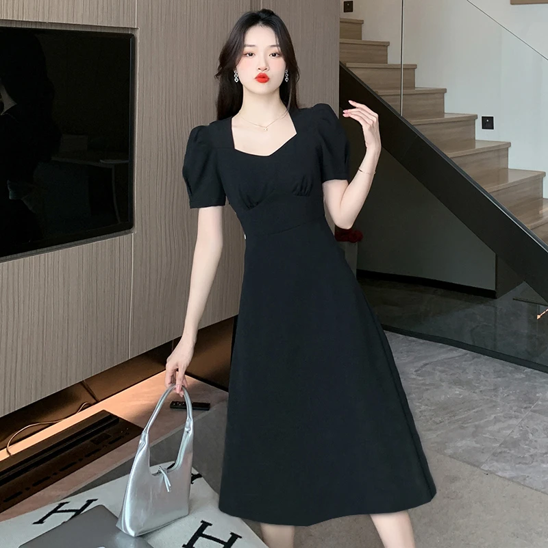 方领连衣裙子女装夏装2025年新款蝴蝶结后背系带泡泡袖1033