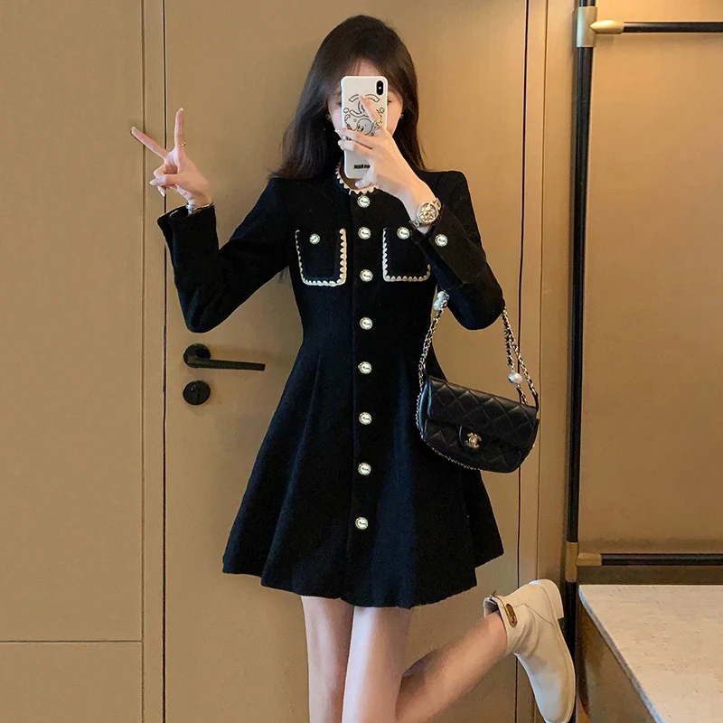 女装连衣裙女装2025新款高级气质复古收腰显瘦内搭黑色裙子6540