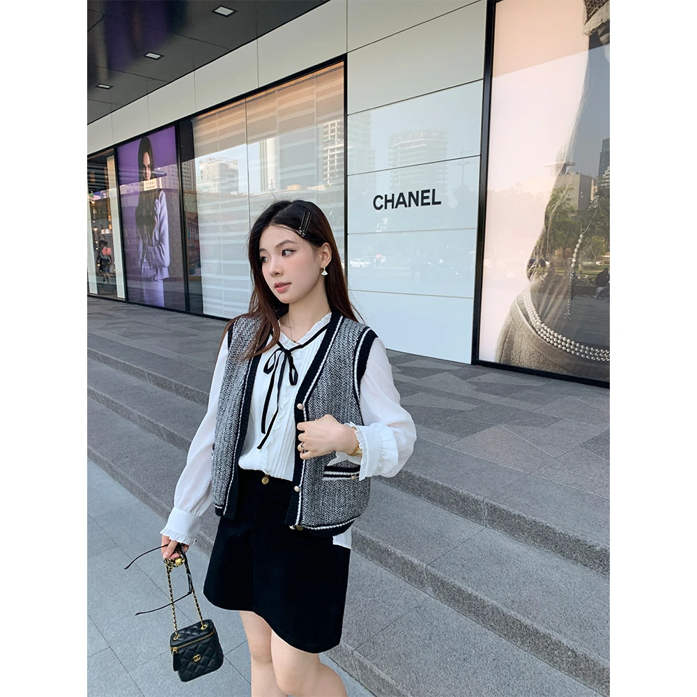 QC李潇洒【百利甜】 微胖花边领温柔风衬衫+针织马甲开衫XS408D07