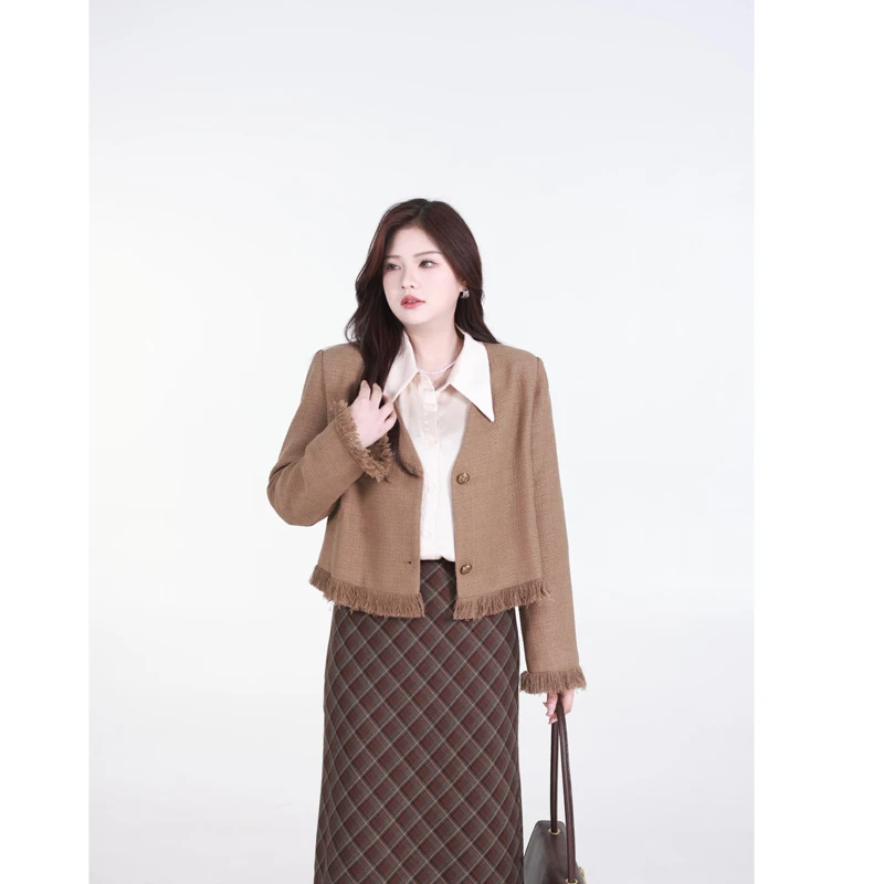 QC李潇洒-微胖大码女秋冬新款V领拉毛小香风短款上衣外套XS309D93