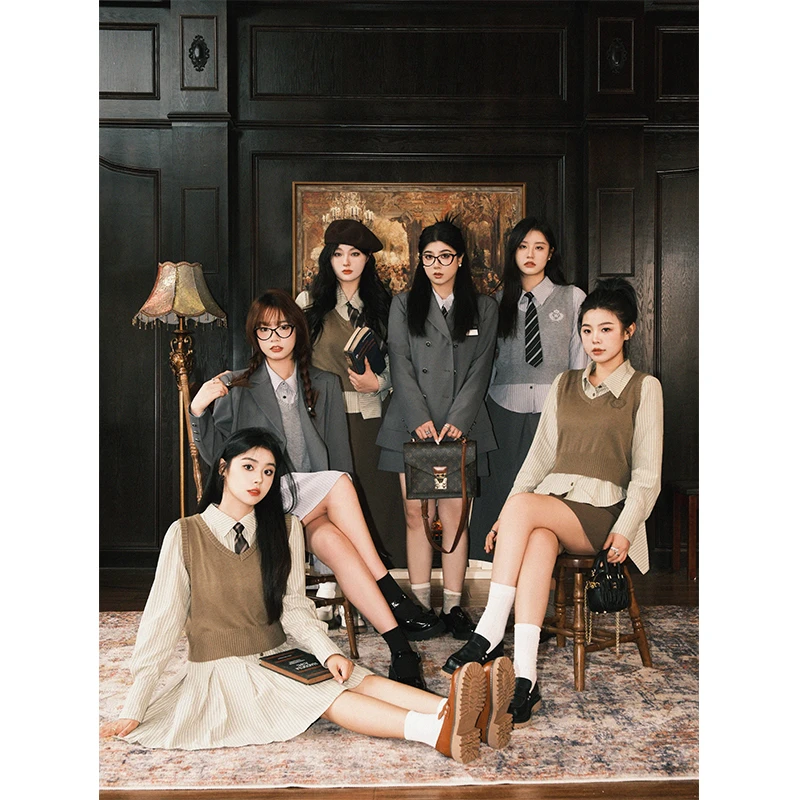 QC李潇洒微胖大码学院风西装套装女条纹衬衫针织马甲背心两件套