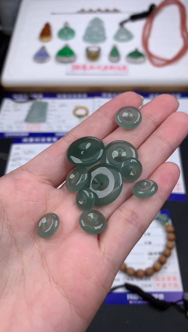 【闪购商品】定制翡翠未镶嵌不退不换 无鉴赏期