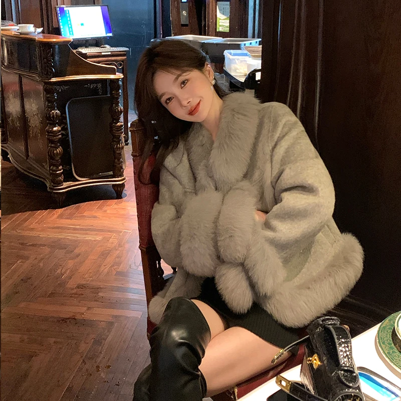 层次美学双面呢全羊毛大衣狐狸毛气质名媛短款外套女冬 S4015