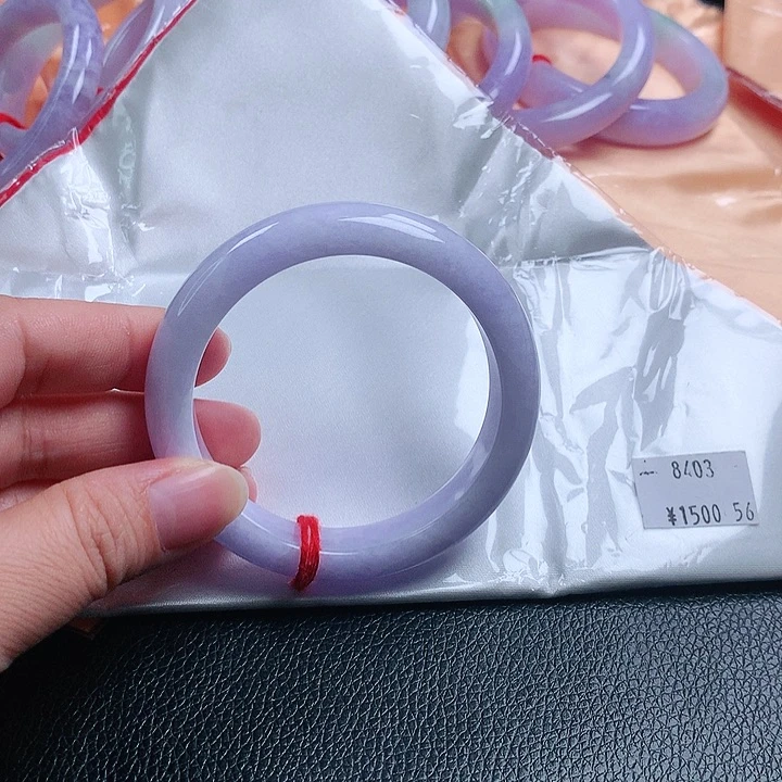 翡翠手镯未镶嵌8403x c v b b n