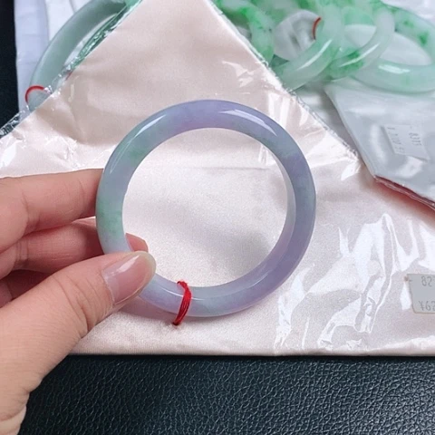 翡翠手镯未镶嵌8297xcvvbn
