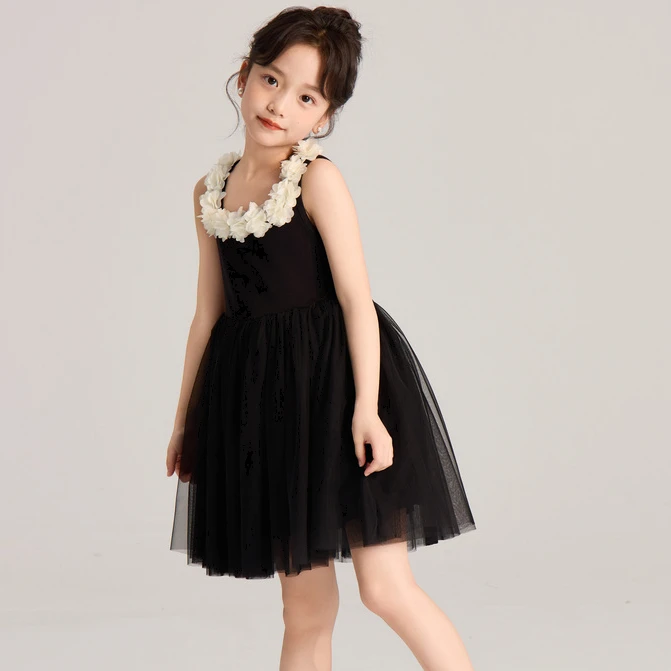 女童裙子2024新款夏季法式芭蕾风洋气时尚黑色吊带连衣裙A字裙