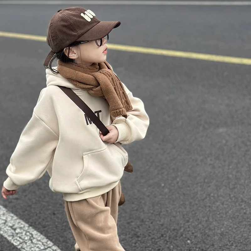 巴拉扣扣儿童秋冬装女童连帽卫衣春秋款2025新款中大童女孩薄款上