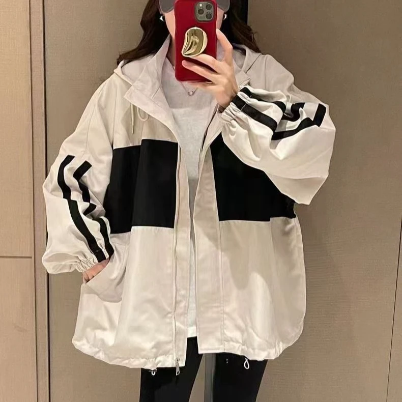 2025年春秋新款美式设计感冲锋衣春款女宽松拼色防风拉链外套夹克