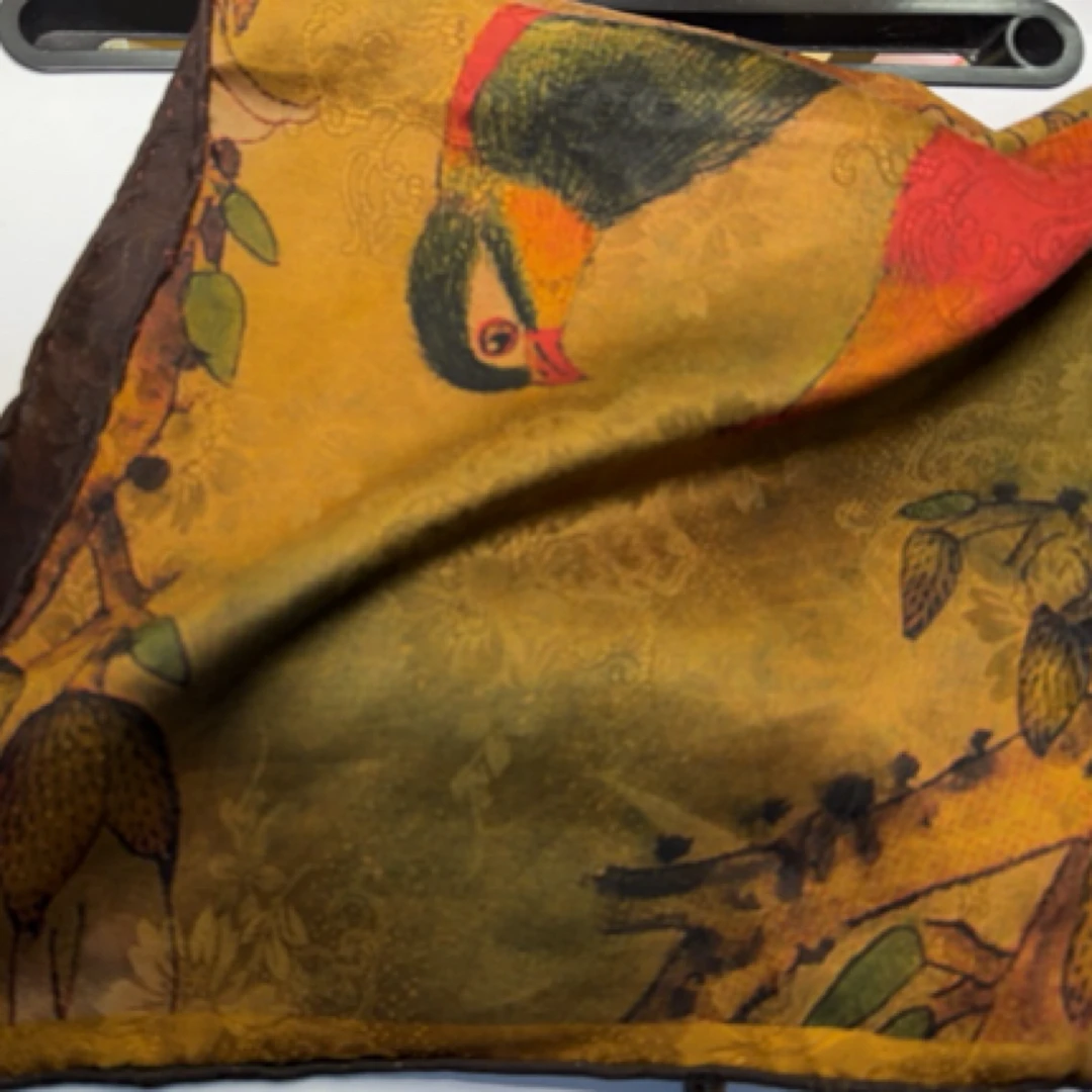 真丝桑蚕丝 丝绸印花老料花箩小方巾