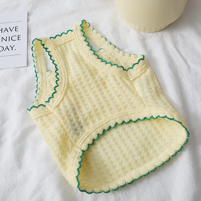 春夏款宠物衣服小花吊带中小型犬泰迪狗狗衣服博美小狗服饰外出