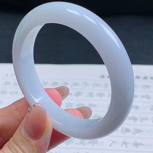 54圈天然翡翠A货老坑冰糯种淡绿色正圈手镯23