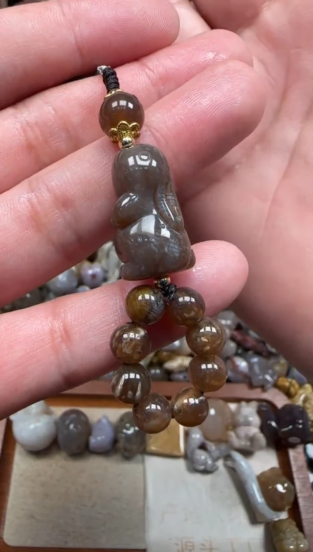 【闪购商品】硅化珊瑚（珊瑚玉）颈饰未镶嵌611