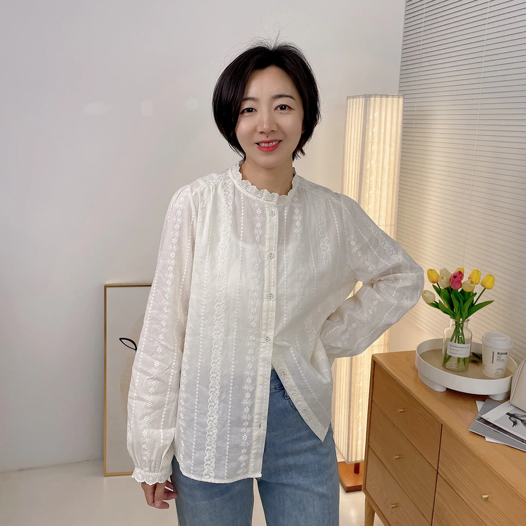 诗想 春夏新款纯棉蕾丝刺绣镂空圆领衬衫女长袖气质上衣衬衣百搭