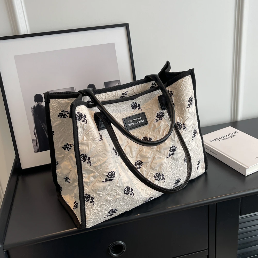 时尚百搭帆布包包女2024新款潮高级质感托特包大容量单肩通勤女包