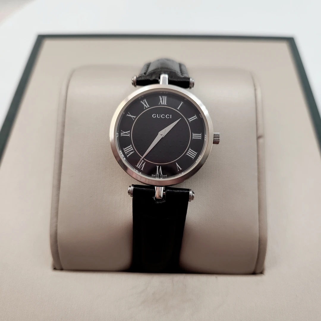 95新 GUCCI/古驰  石英腕表30mm/公价18999/WH4092