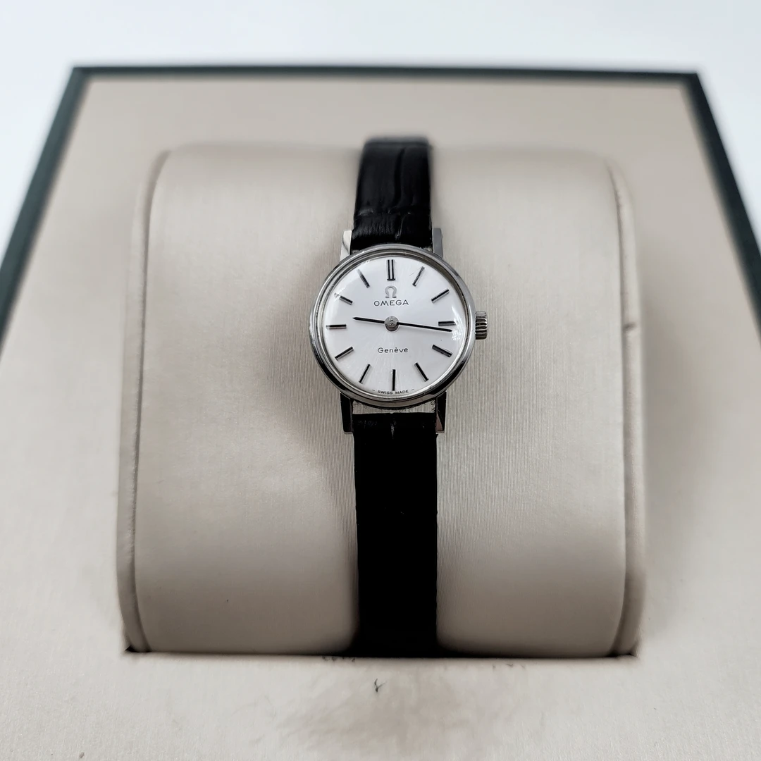 95新 Omega/欧米茄 手动机械腕表20mm/公价28999/WH4990