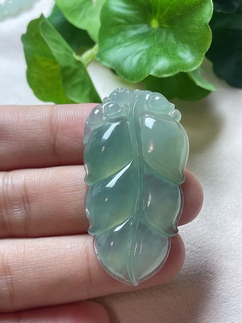 缅甸天然a货翡翠冰种天空蓝金枝玉叶e1尺寸45.9宽24.8厚6.4送证书