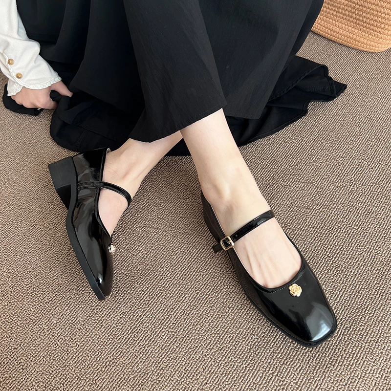 林印象自制山茶花扣玛丽珍鞋女黑色粗跟方头浅口小皮鞋单鞋