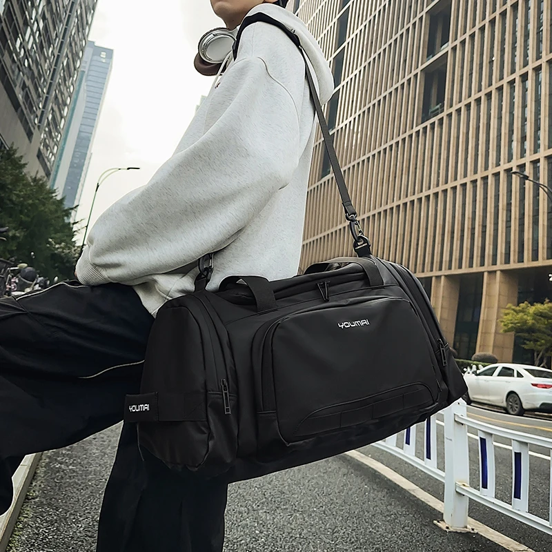 健身挎包男潮牌大容量旅行包行李收纳手提包干湿分离运动训练背包