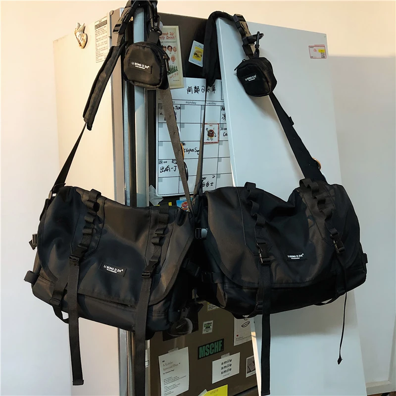文轩同款日系ins潮牌百搭大容量斜挎包尼龙港风机能包男女工装包