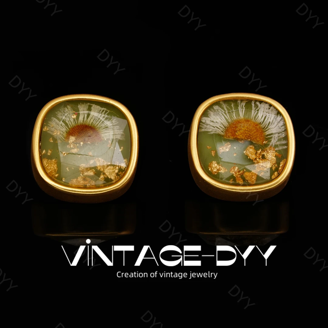合金亚克力耳饰 vintage复古气质小方块双色小雏菊精致耳钉