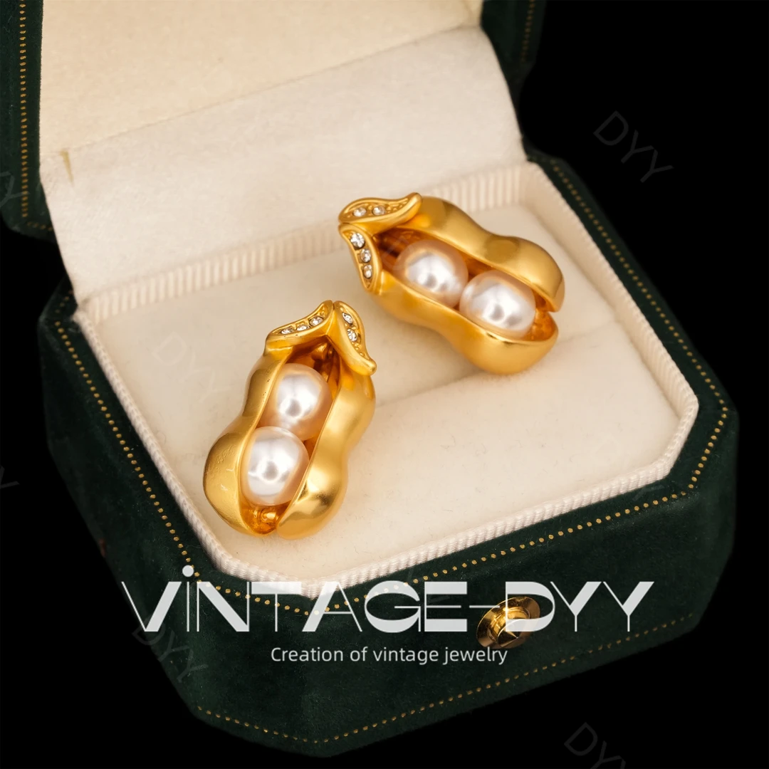 合金合成锆石耳饰 复古气质金色小花生精致时尚个性耳钉