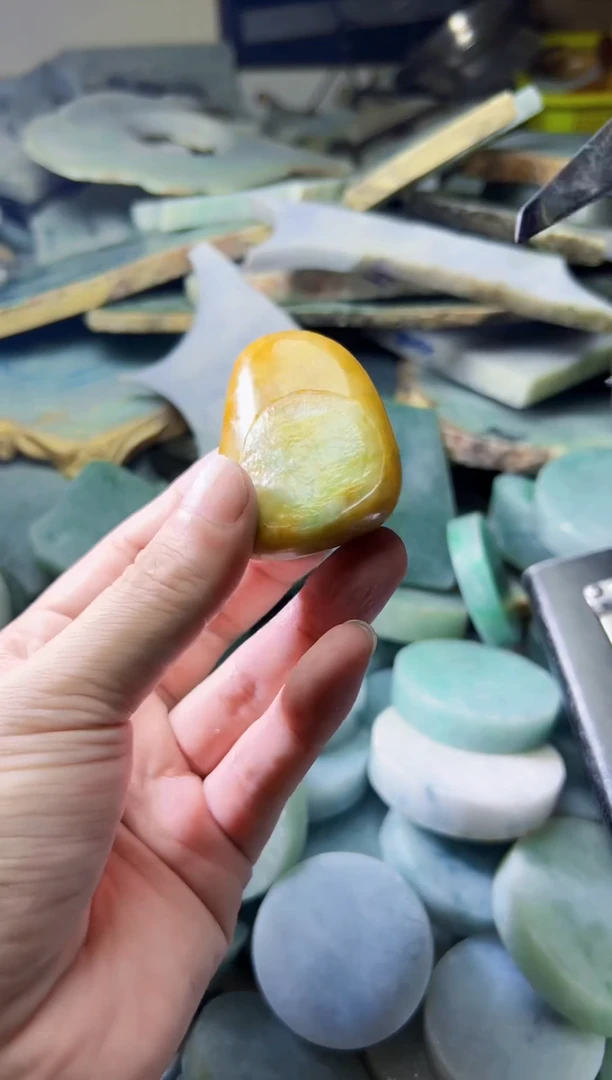 【闪购商品】翡翠颈饰未镶嵌翡翠片料37
