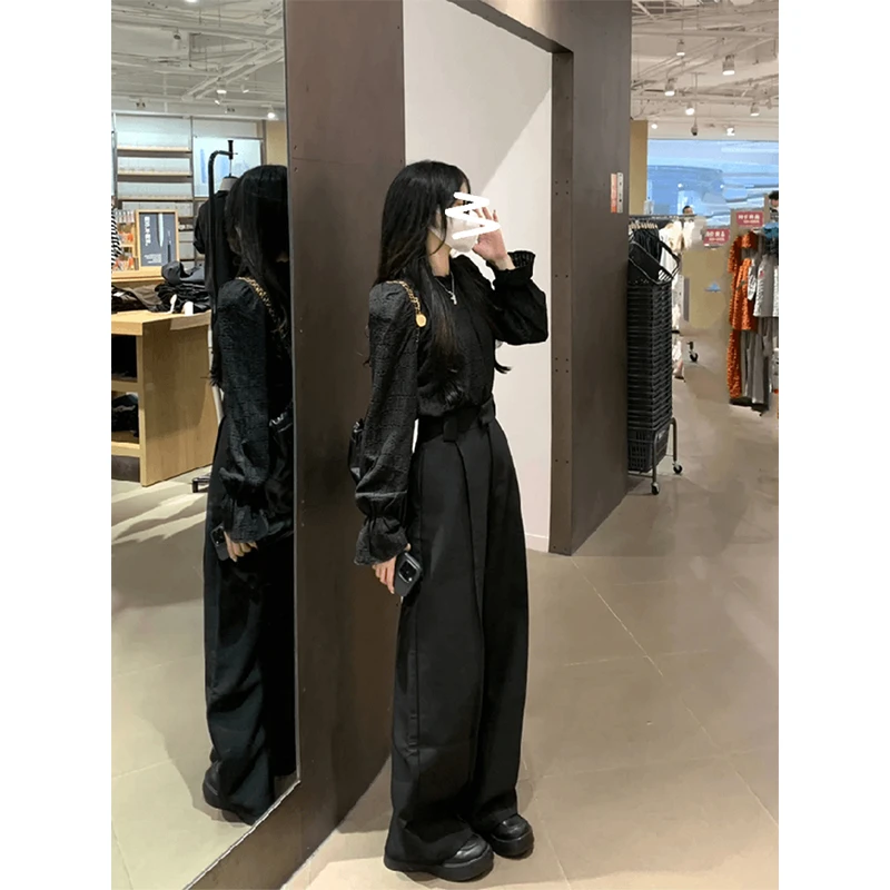 早秋季搭配一整套女装2025新款冷淡系独特别致小众盐系炸街两件套