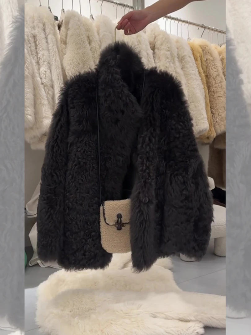 今年流行爆款小香风黑色立领百搭羊羔毛加厚外套女冬季保暖上衣女