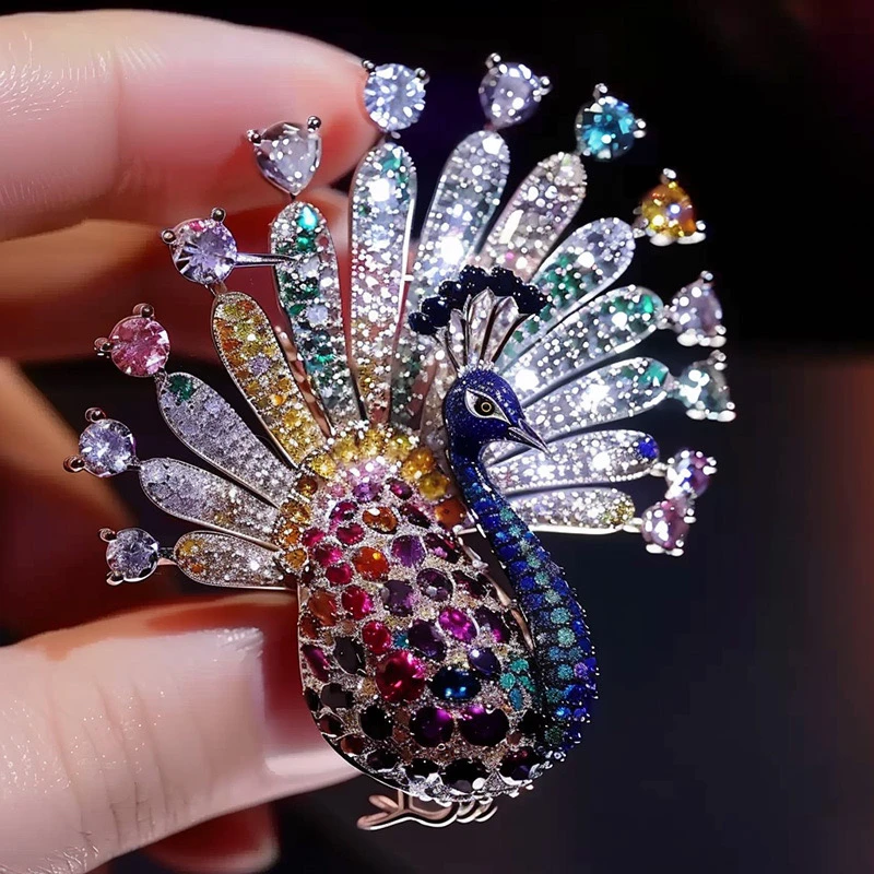 铜合金锆石胸针 定制七彩锆石孔雀胸针