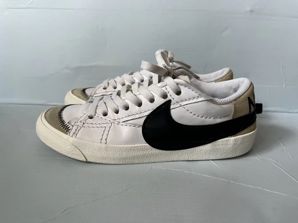 38码 耐克低帮板鞋 Nike blazer 女款黑白灰