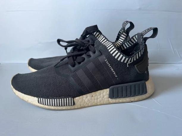 43码 阿迪达斯低帮跑步鞋 Adidas originals 灰色 公价1399